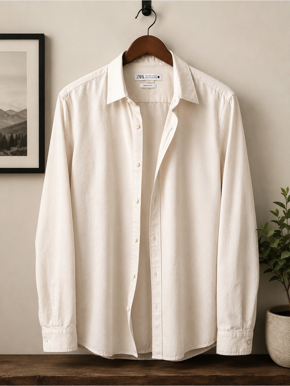 Zara Men's Off-White Button Down Shirt